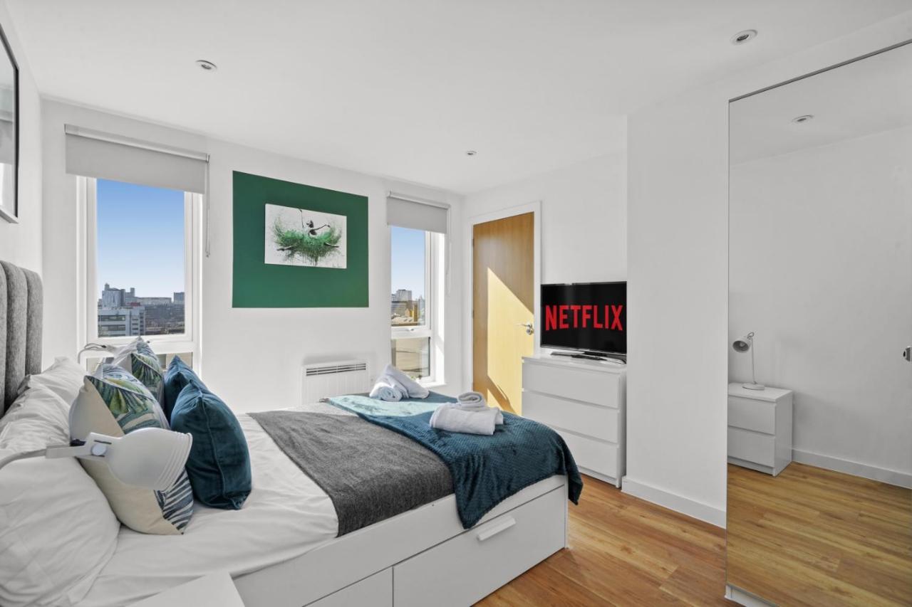 Stunning City Centre Penthouse - Sleeps 10 - Parking Manchester Exterior foto